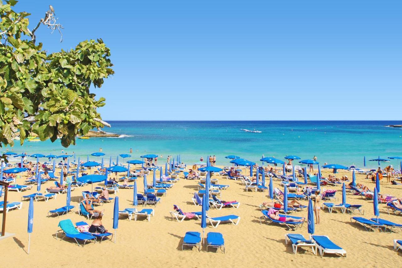 Laila - Coralli Beachfront Apartment Protaras Exterior photo