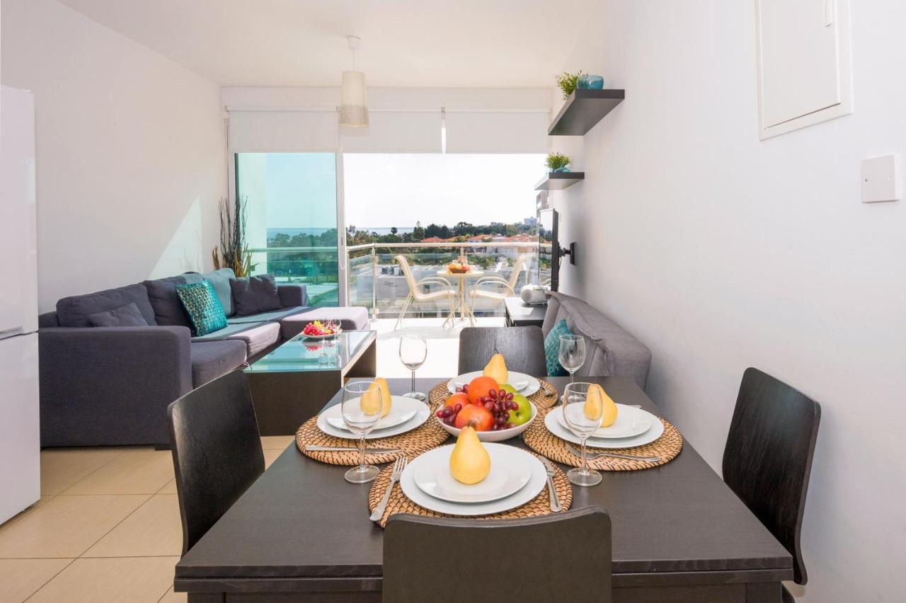 Laila - Coralli Beachfront Apartment Protaras Exterior photo