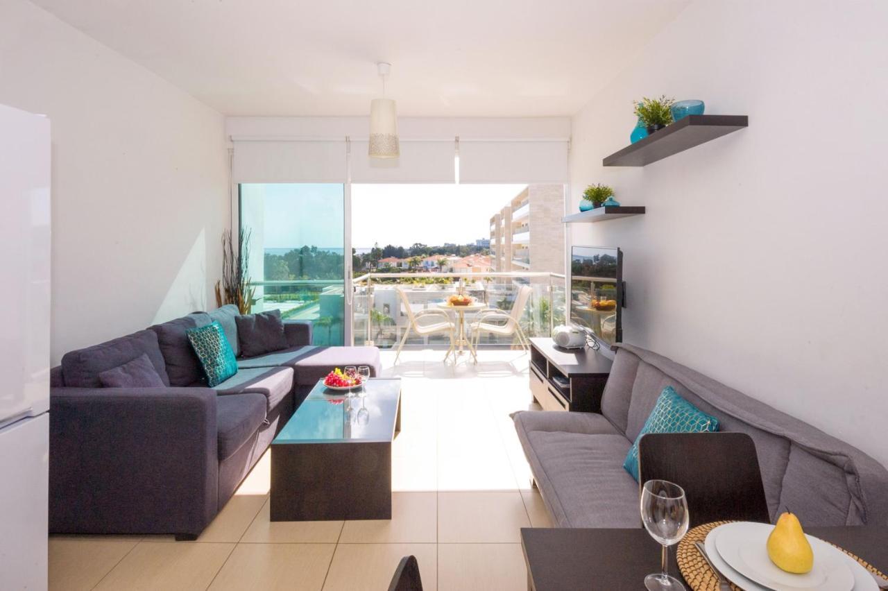Laila - Coralli Beachfront Apartment Protaras Exterior photo
