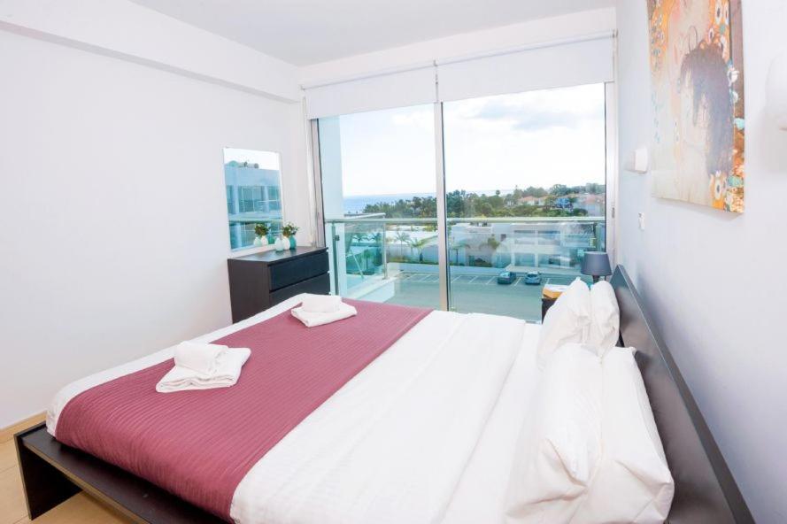 Laila - Coralli Beachfront Apartment Protaras Exterior photo