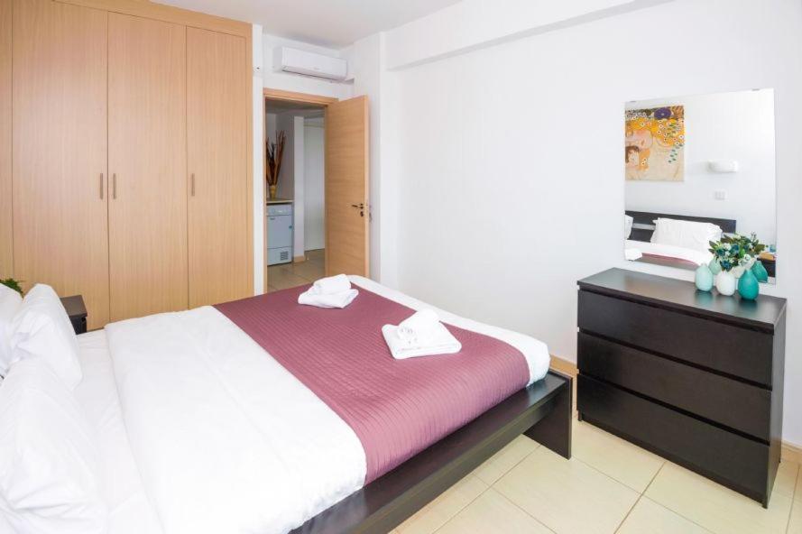 Laila - Coralli Beachfront Apartment Protaras Exterior photo